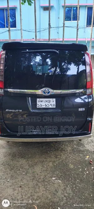 Toyota Esquire 1.8 FWD Hybrid (7 Seater) 2015 Black