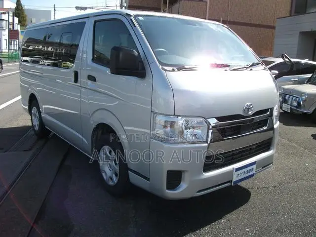 Toyota HiAce 2021 Silver