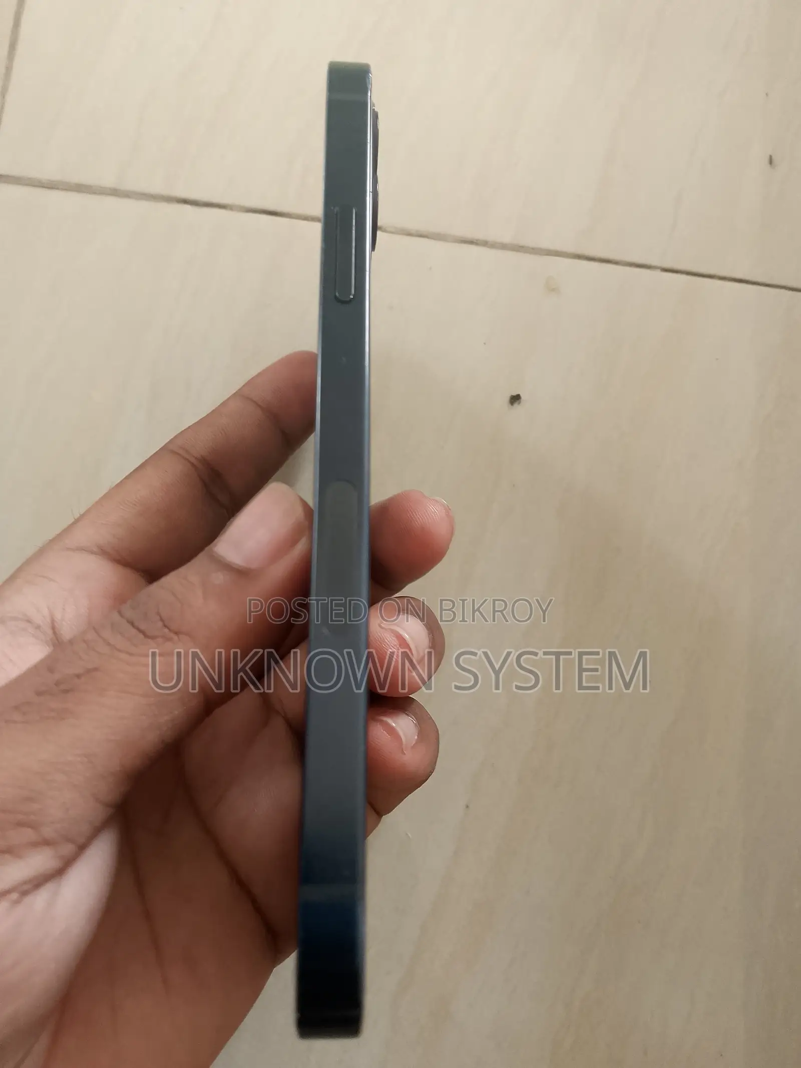 Apple iPhone 12 64 GB Black