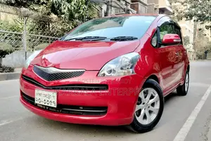 Toyota Ractis 2010 Red