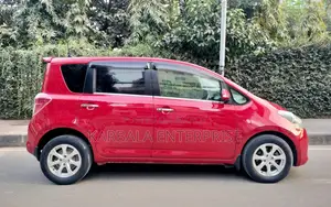 Toyota Ractis 2010 Red