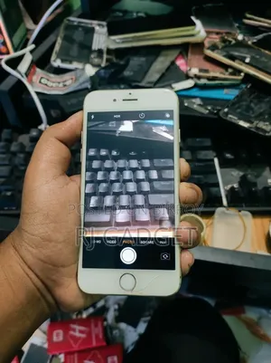 Apple iPhone 6 64 GB Gold