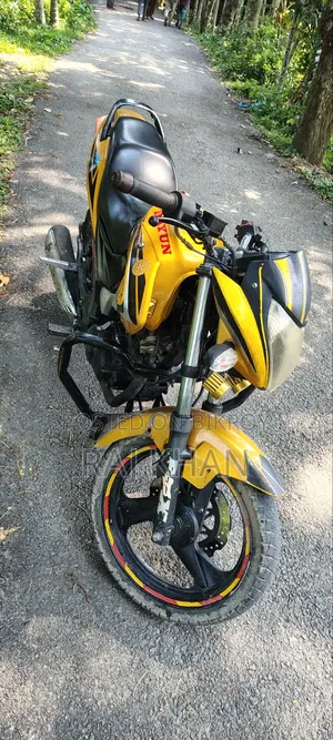 Dayun DY150 2013 Yellow