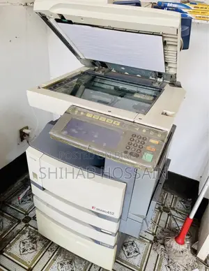 Emergency Sell Post, Photocopy E-Studio 452 Model. Running Machine.