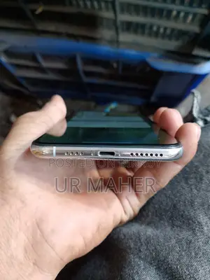 Apple iPhone XS Max 64 GB White