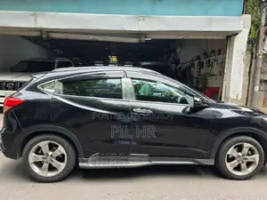 Honda HR-V 4dr SUV (1.5L 4cyl CVT) 2016 Black