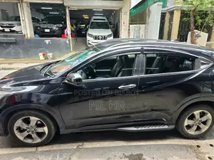 Honda HR-V 4dr SUV (1.5L 4cyl CVT) 2016 Black