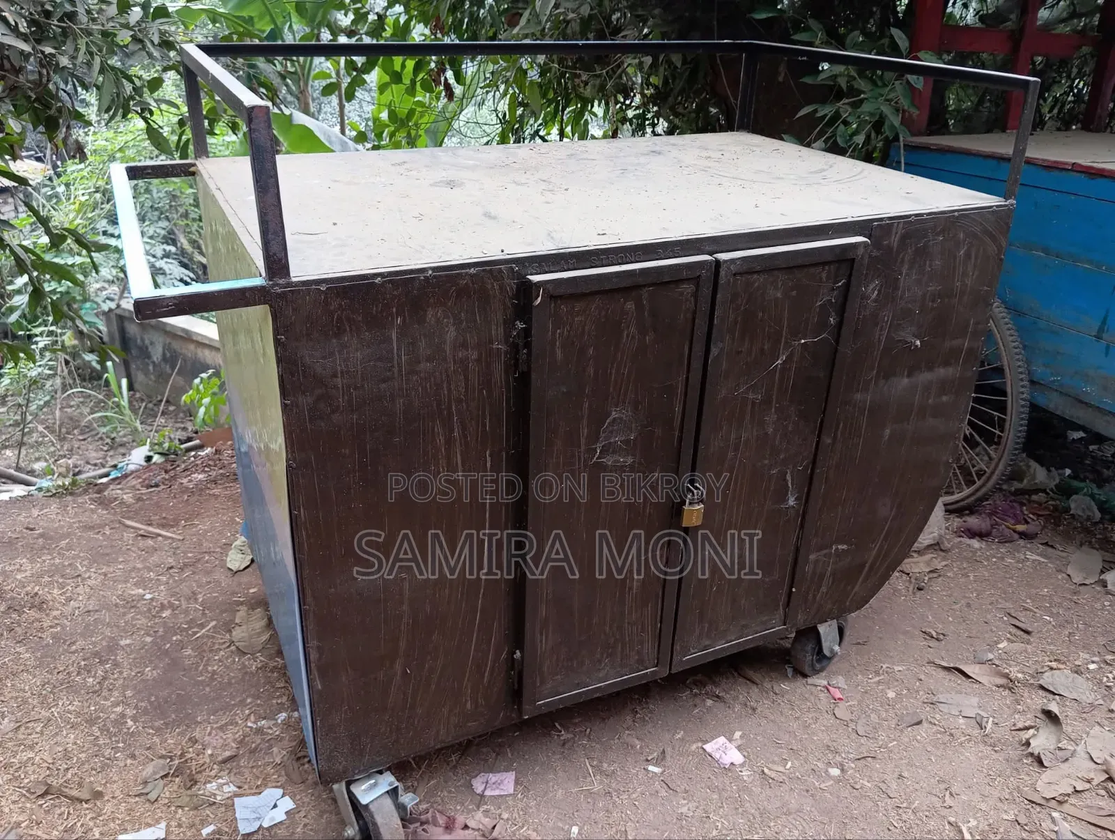 Food Cart Made of Iron with Premium Wheels