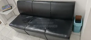 Sofa সোফা বিক্রয় করা হবে