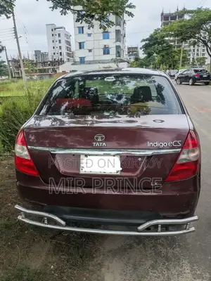 Tata Indigo 2015 Maroon