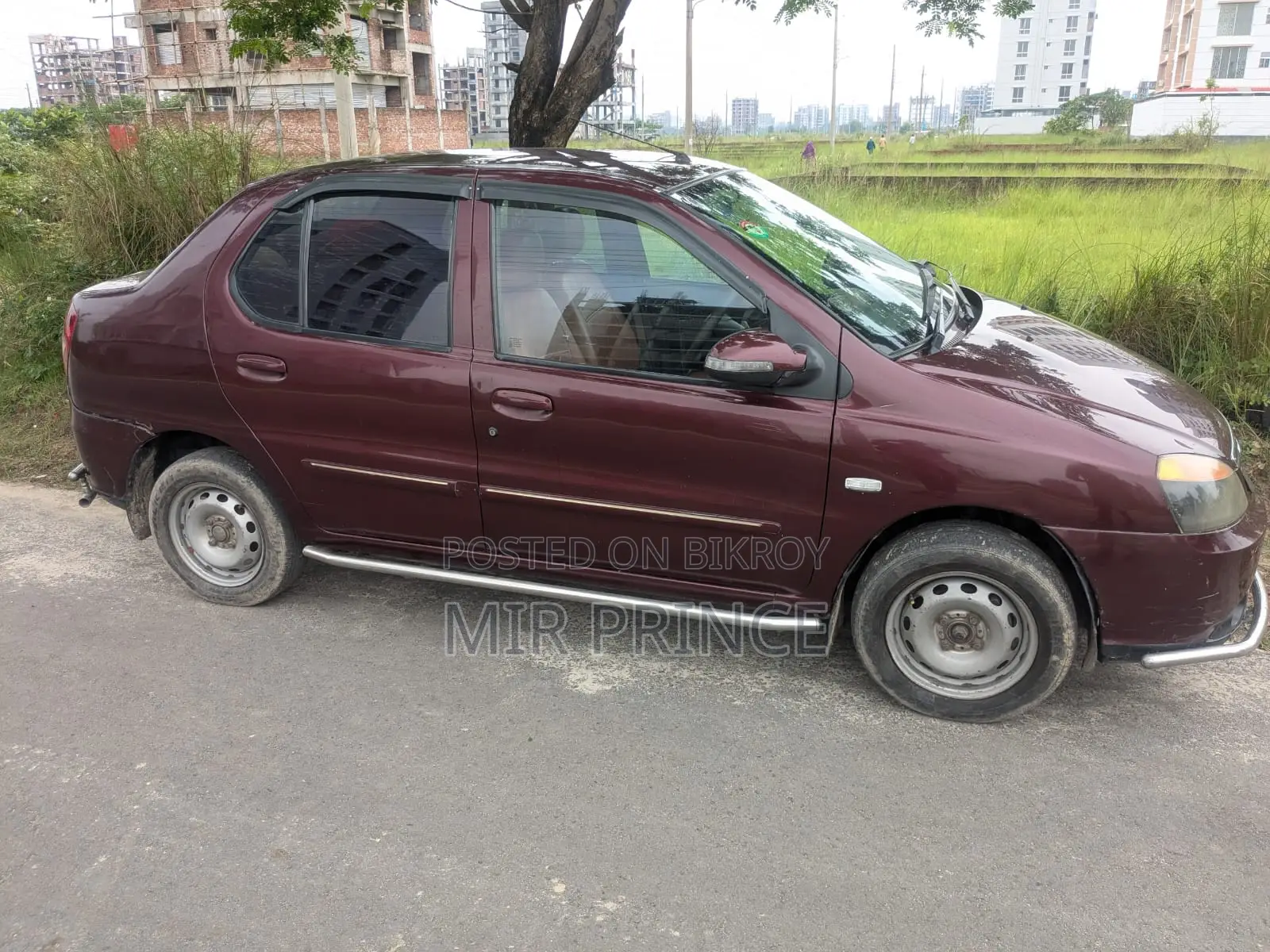 Tata Indigo 2015 Maroon