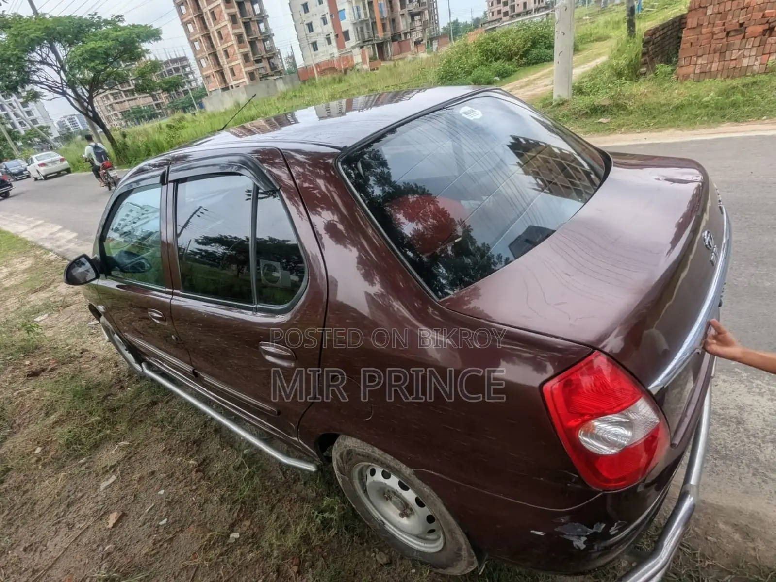 Tata Indigo 2015 Maroon