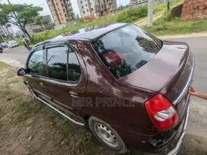 Tata Indigo 2015 Maroon