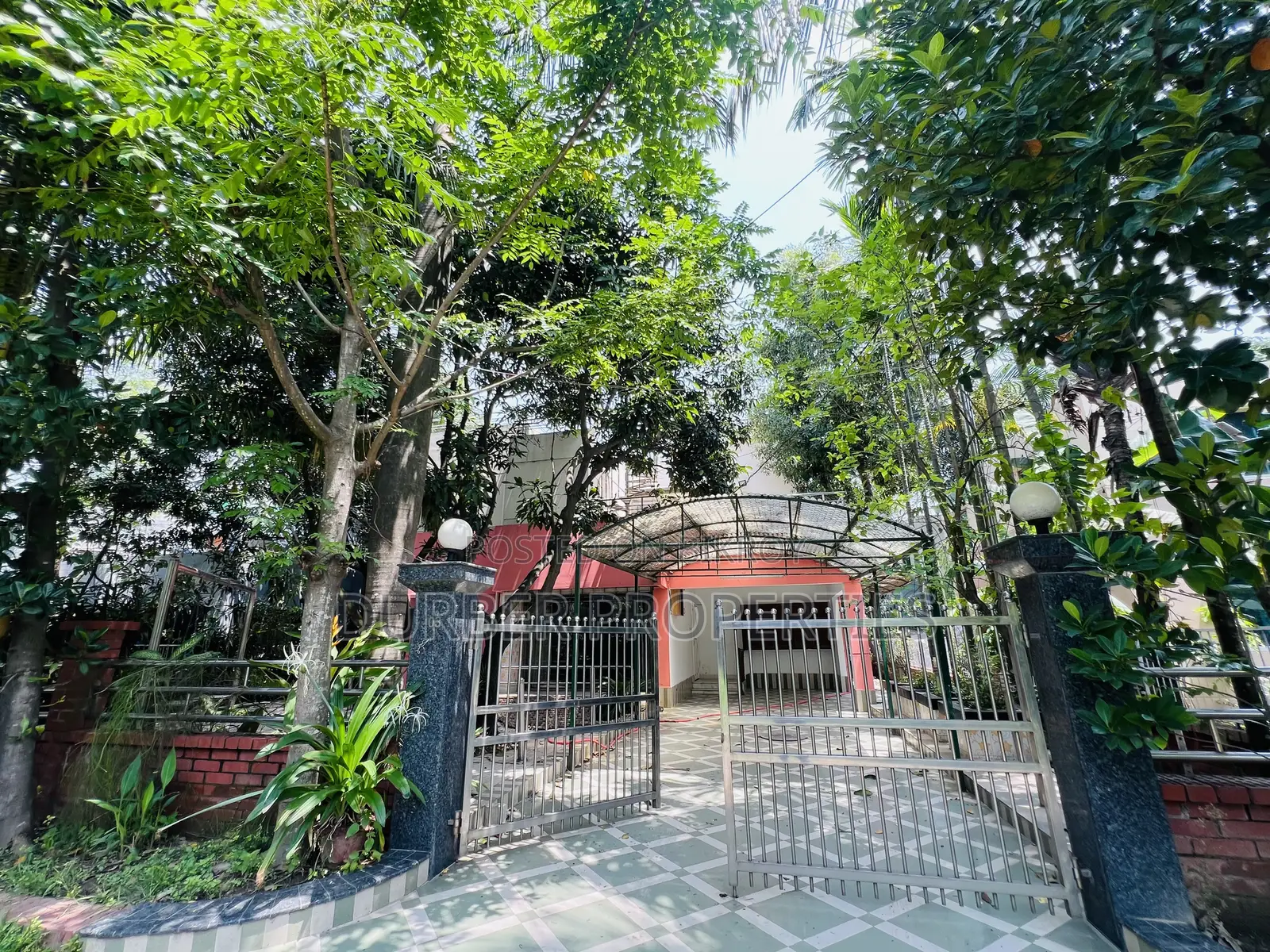 5bdrm Duplex in Pink City Phase-1, Basundhara for sale