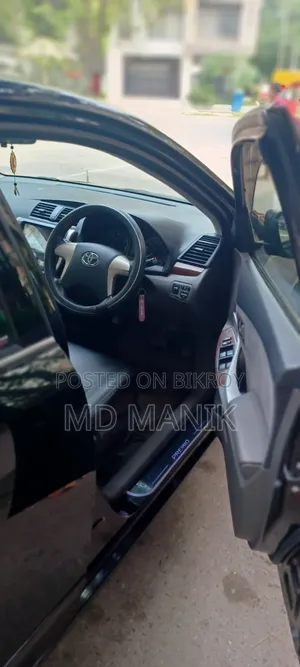 Toyota Premio 2013 Black