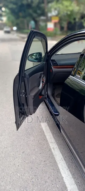 Toyota Premio 2013 Black