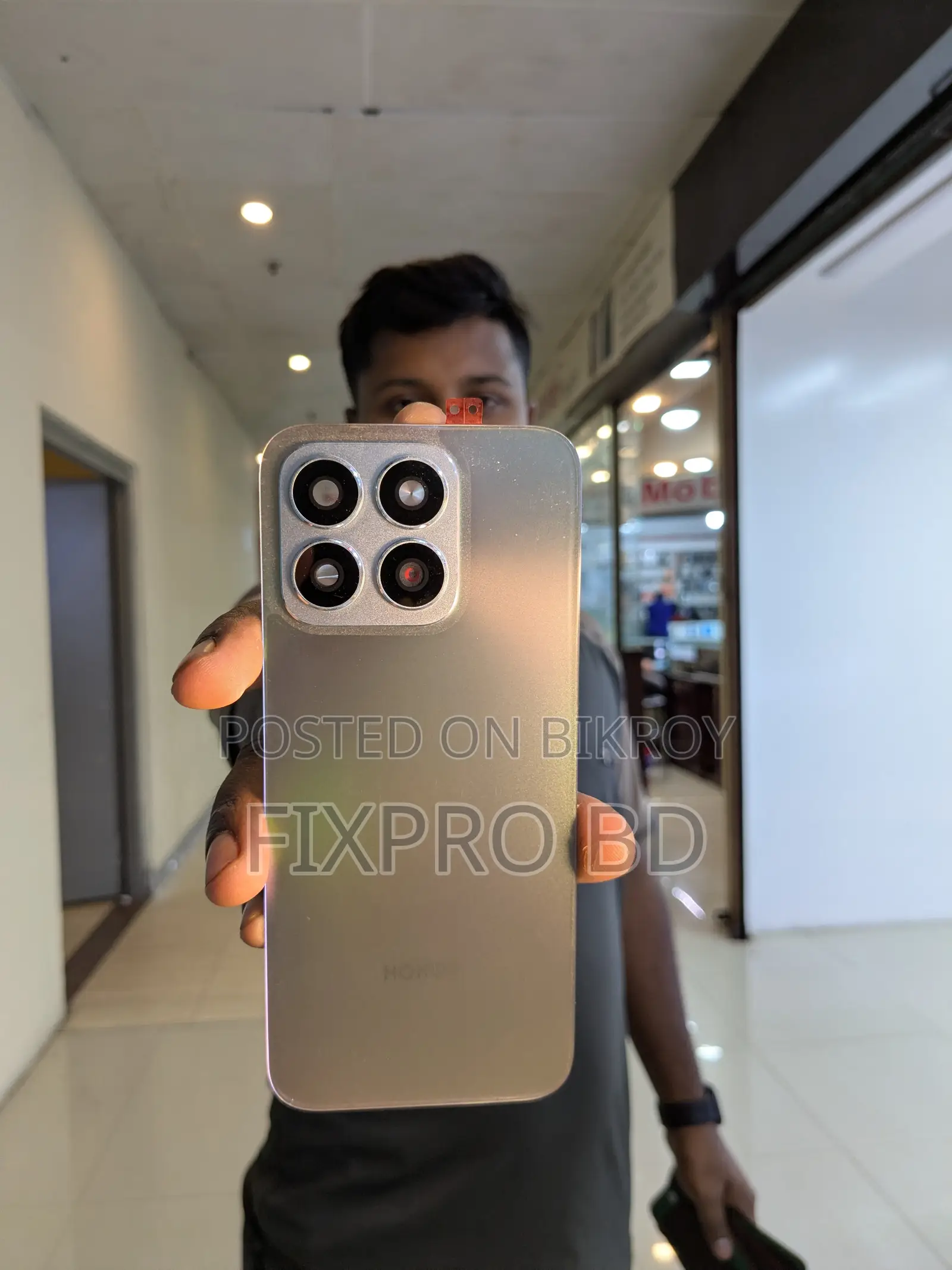 Honor X8a Backshell: Why wait to restore your phone's beauty?