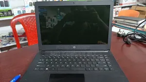 Laptop HP 14-Dq1025cl 4GB AMD SSD 128GB