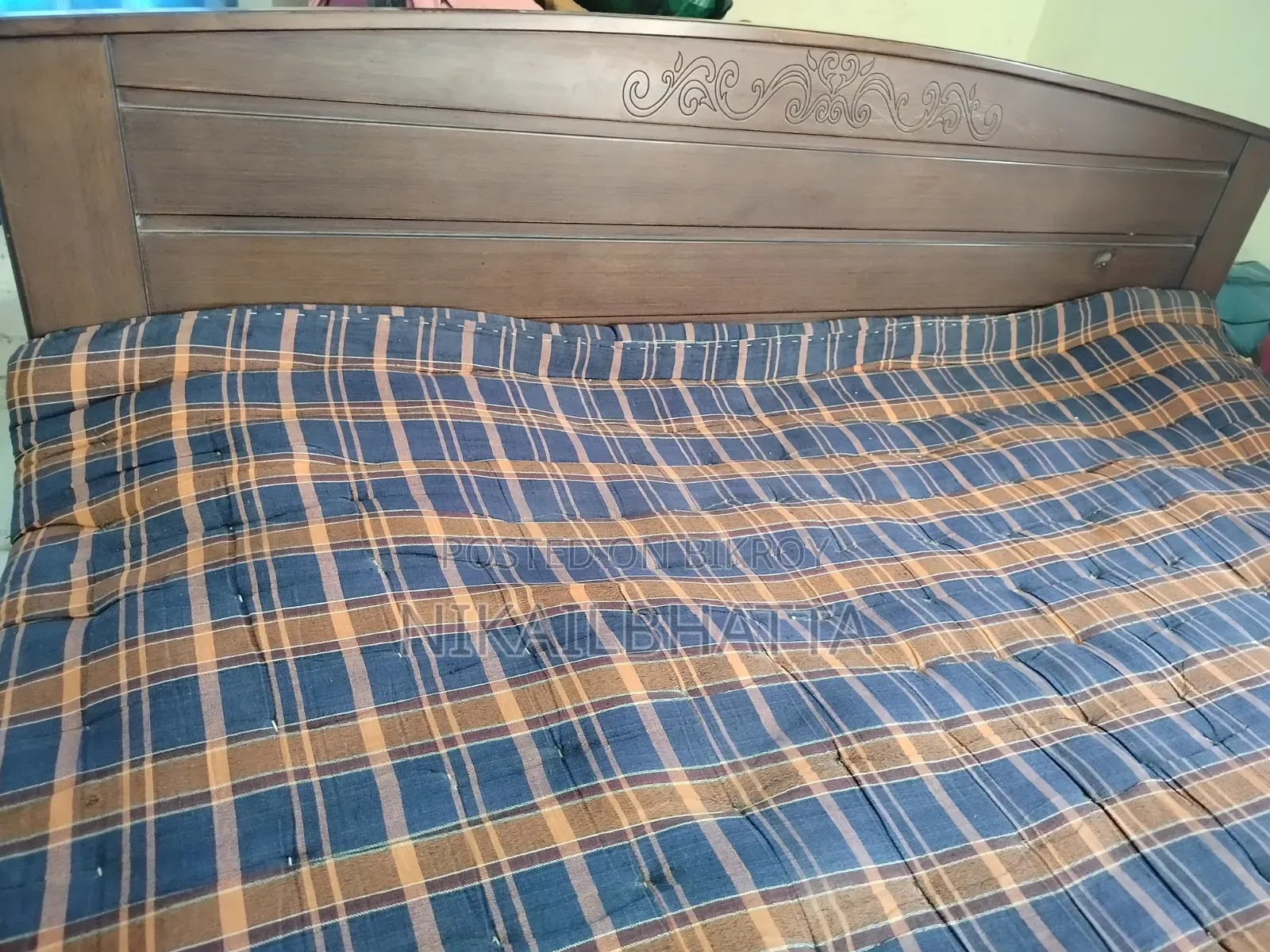 Mahogany Wood Bed for Urgent Sale