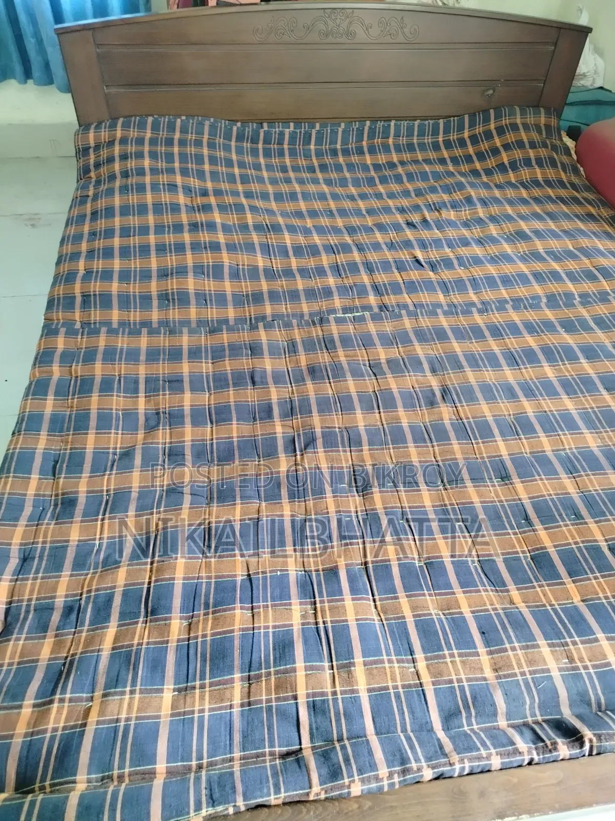 Mahogany Wood Bed for Urgent Sale