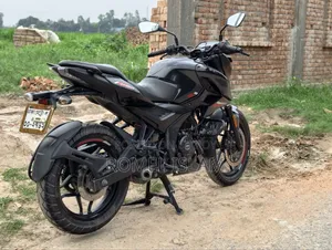 Bajaj Pulsar N160 2023 Black