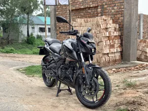 Bajaj Pulsar N160 2023 Black