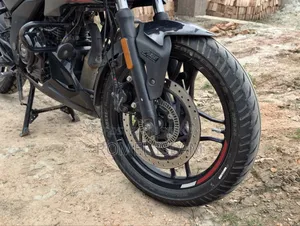 Bajaj Pulsar N160 2023 Black