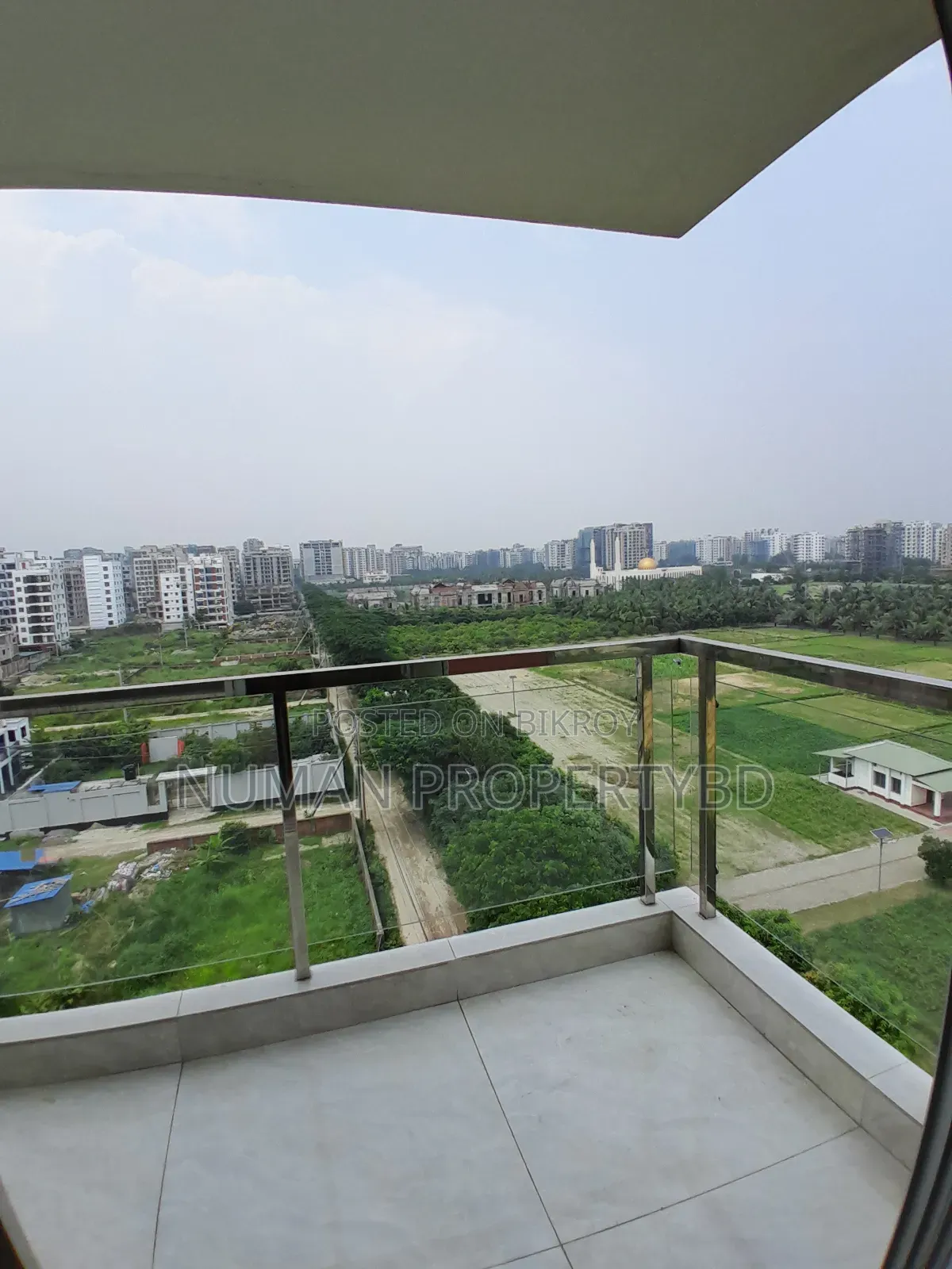 4bdrm Apartment in Numan Propertybd, Basundhara for Rent