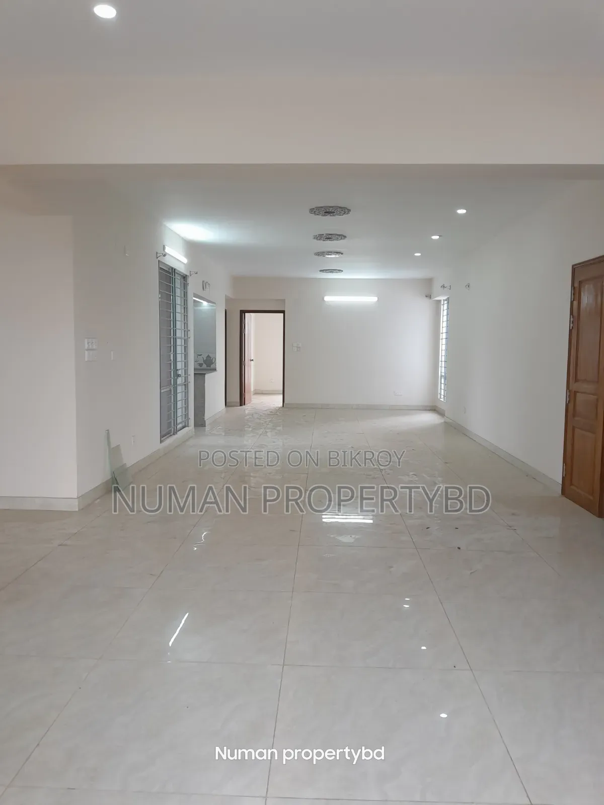 4bdrm Apartment in Numan Propertybd, Basundhara for Rent