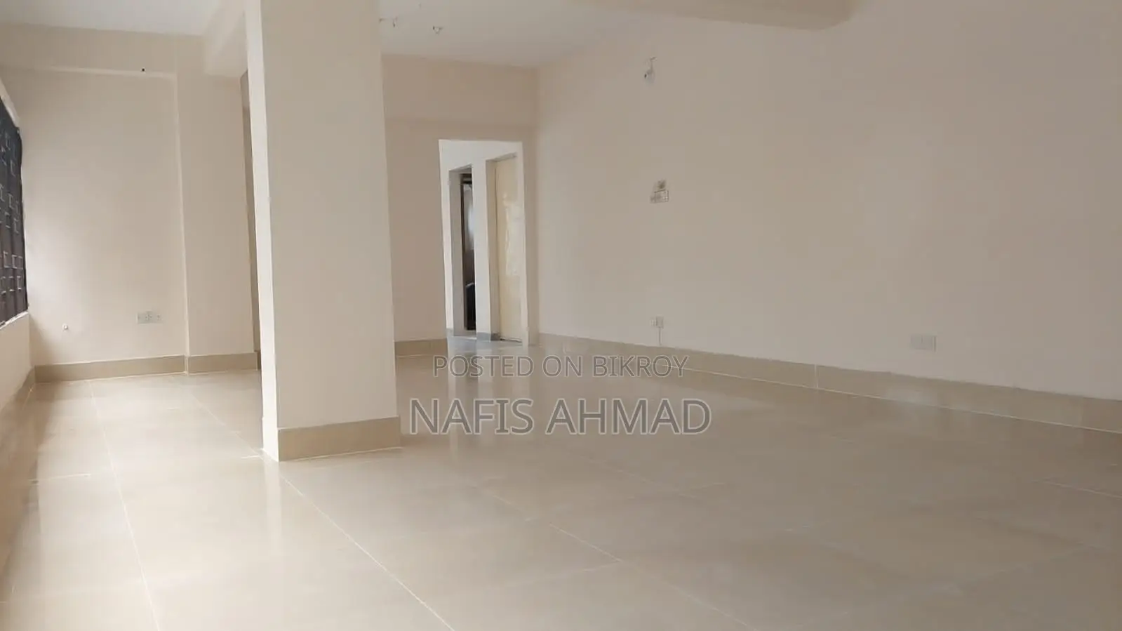 Office Space Rent in Commercial Building