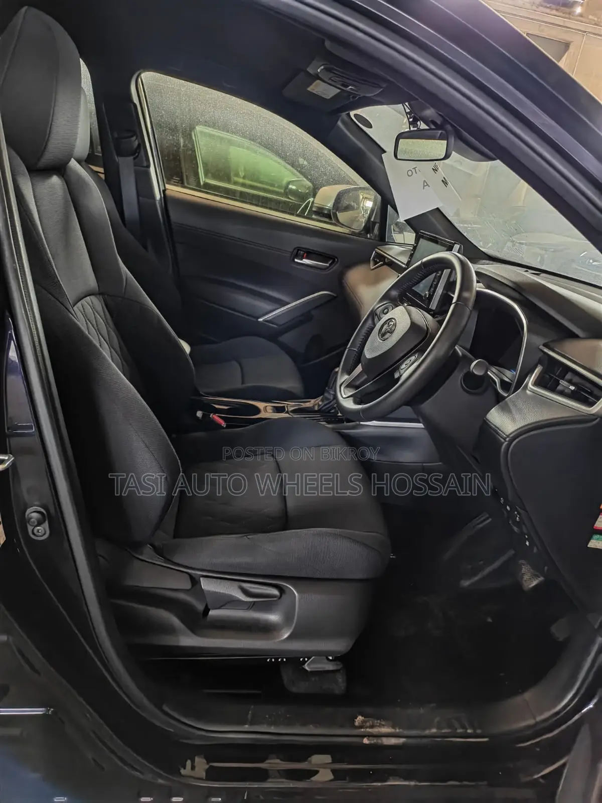 Toyota Corolla Cross 1.8 Hybrid FWD 2022 Black