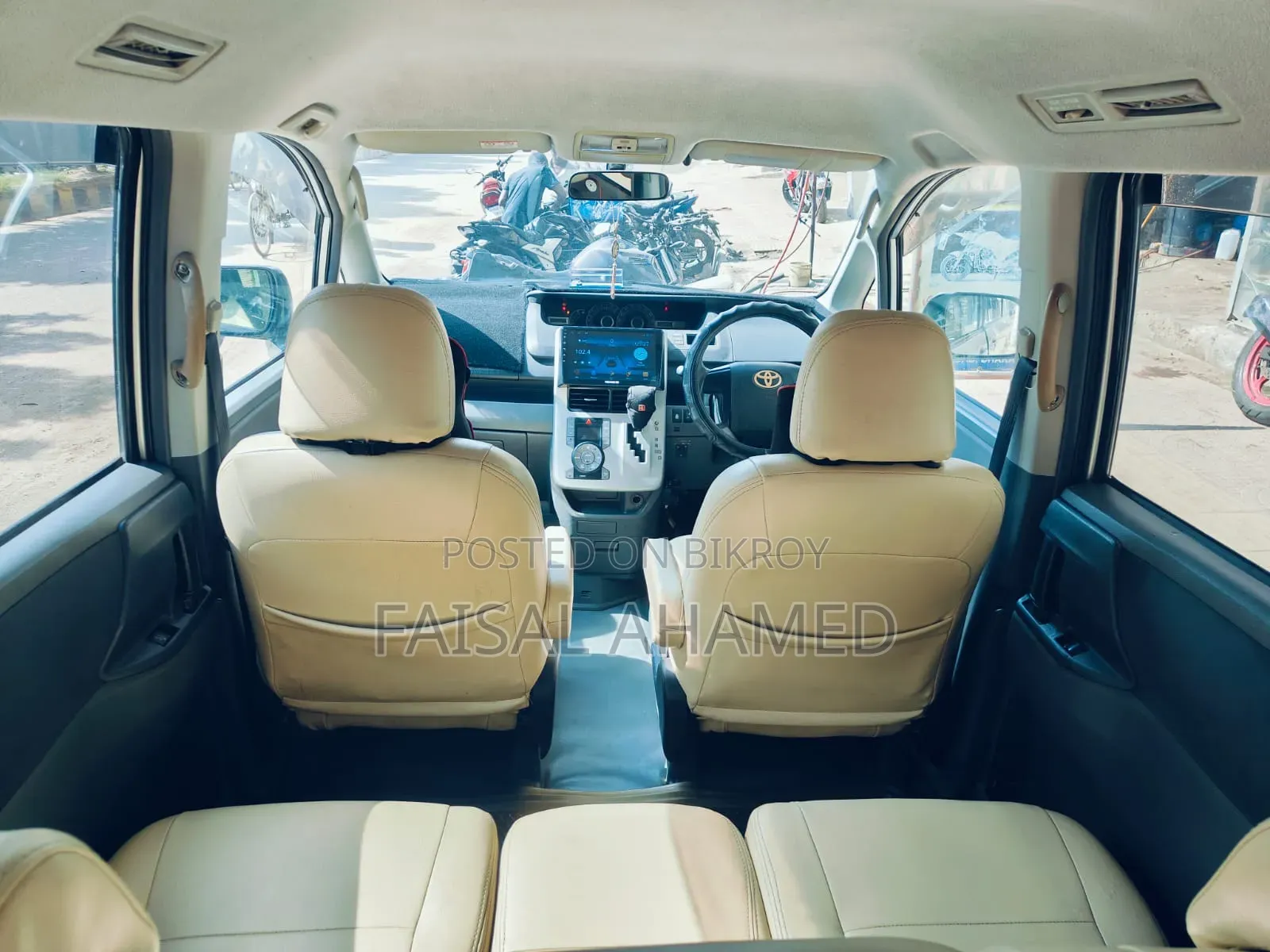 Toyota Noah 2007 Silver