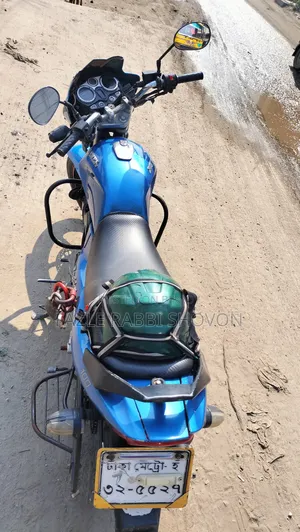 Runner Bullet 100 2019 Blue