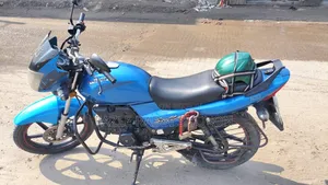 Runner Bullet 100 2019 Blue