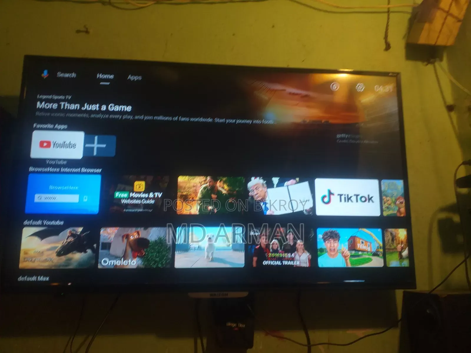 Walton 43-inch TV with TV Box
