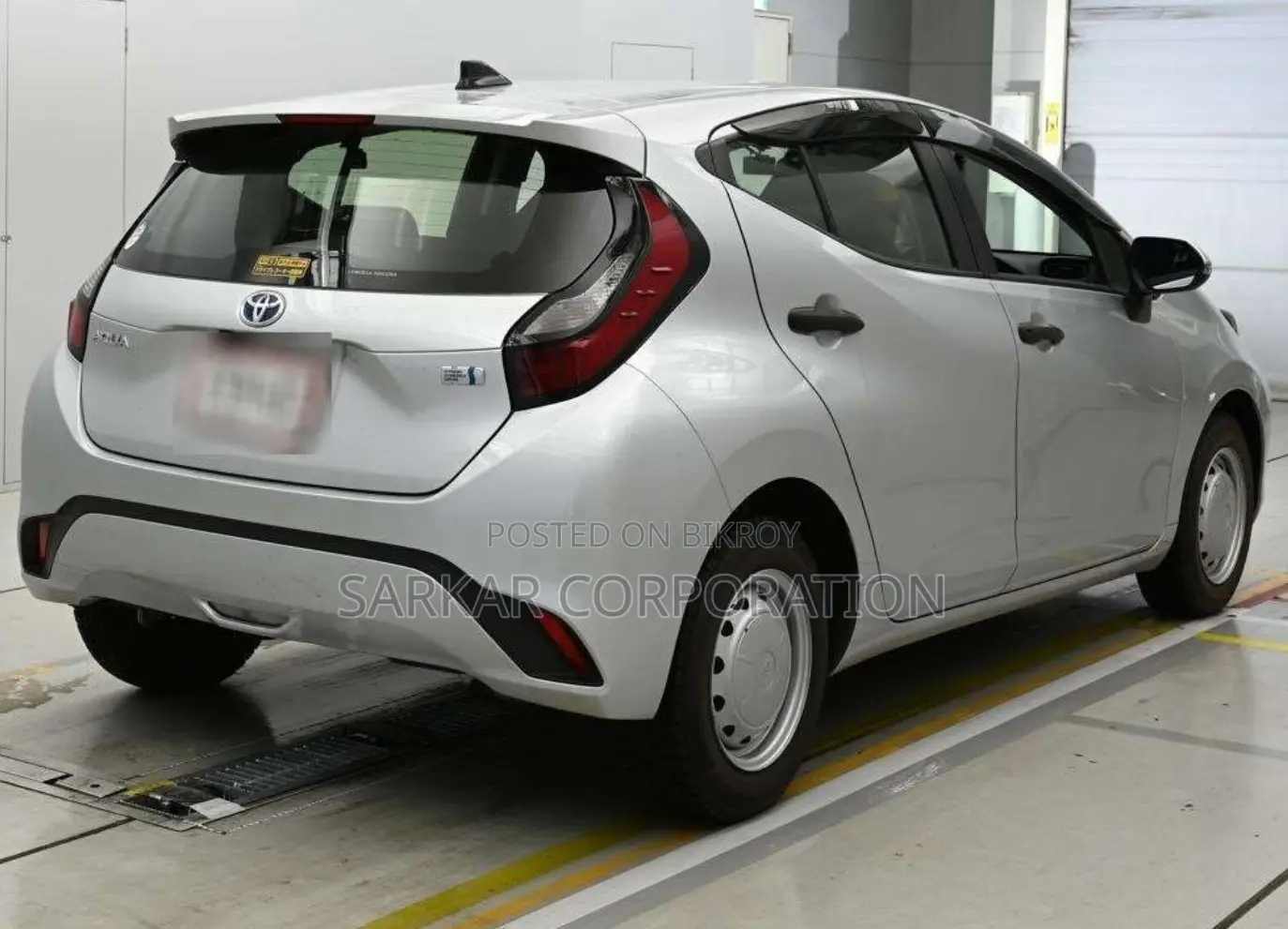Toyota Aqua 2021 Silver