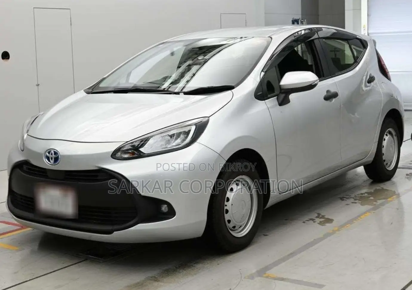 Toyota Aqua 2021 Silver