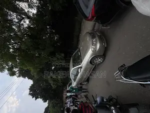 Nissan Sunny 2005 Gold