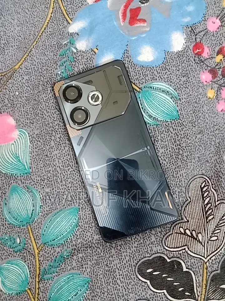 Tecno Pova 6 Pro 5G 256 GB Black