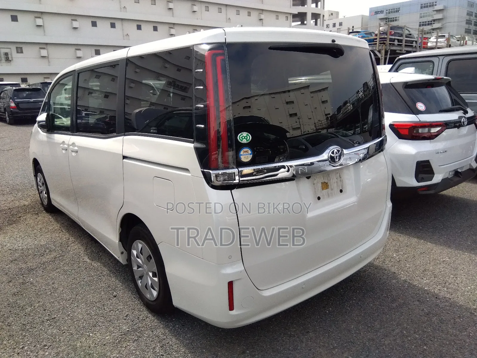 Toyota Noah 2020 Pearl