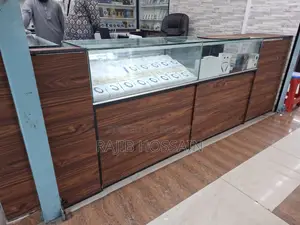 Mobile Desk For Mobile Shop