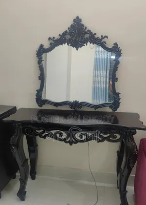 Victoria Table Mirror