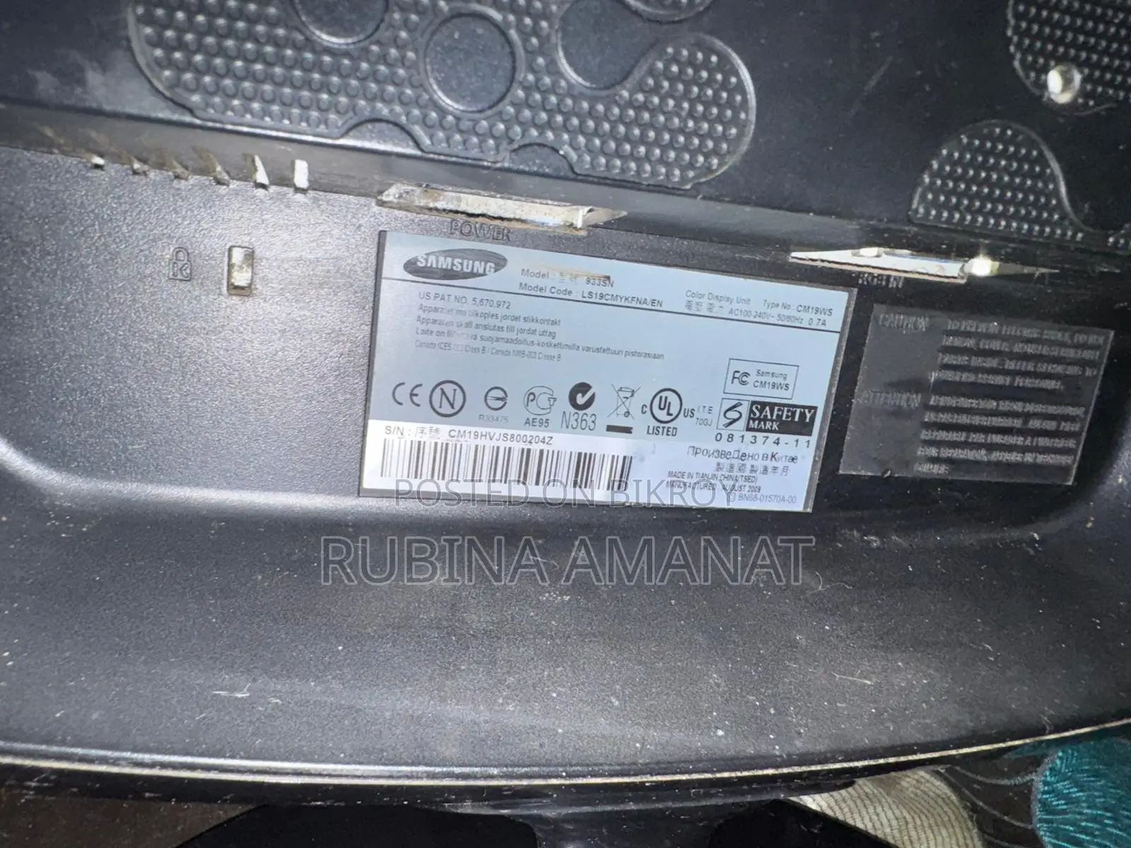 19 Inch LED Samsung Monitor