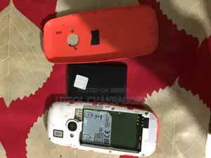 Nokia 3310 Pink