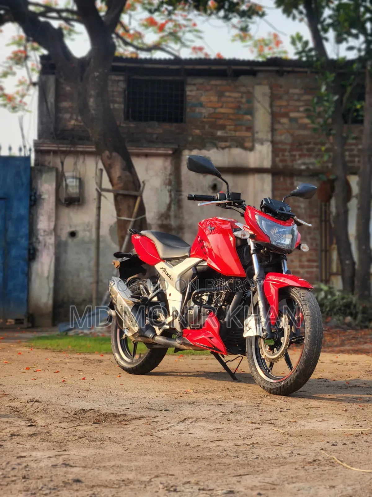 TVS Apache 160 4V 2020 Red