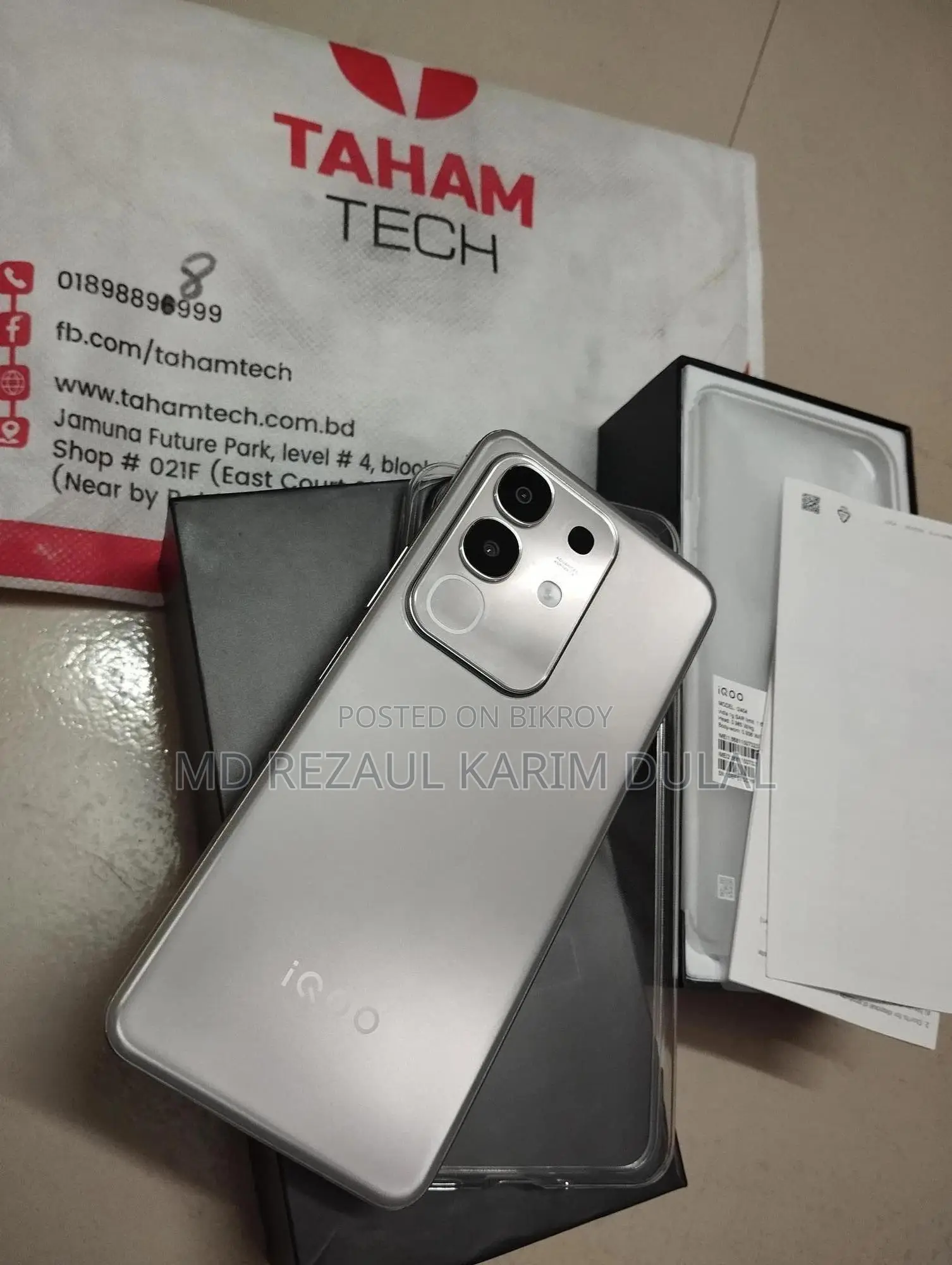 iQOO 11 256 GB Silver