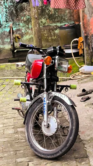 Yamaha 1994 Red