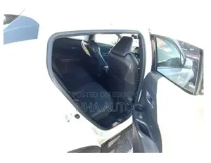 Toyota C-HR Limited 2021 Pearl