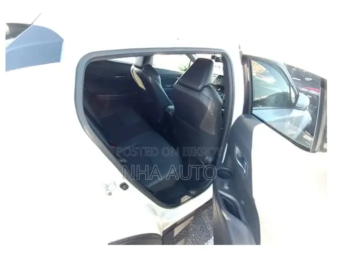 Toyota C-HR Limited 2021 Pearl