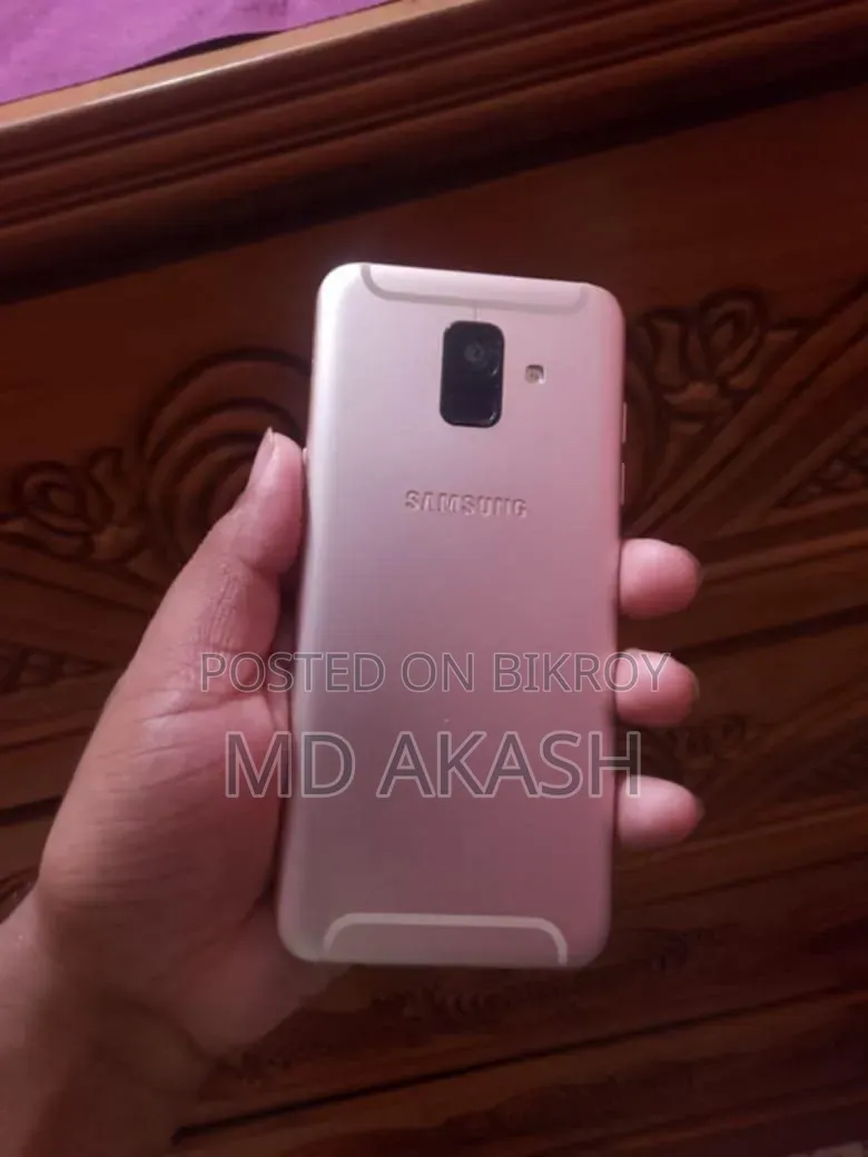 Samsung Galaxy A6 32 GB White